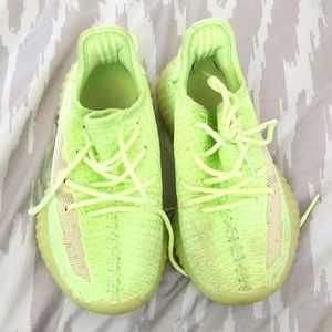 Unisex glow in the dark toddler sneakers